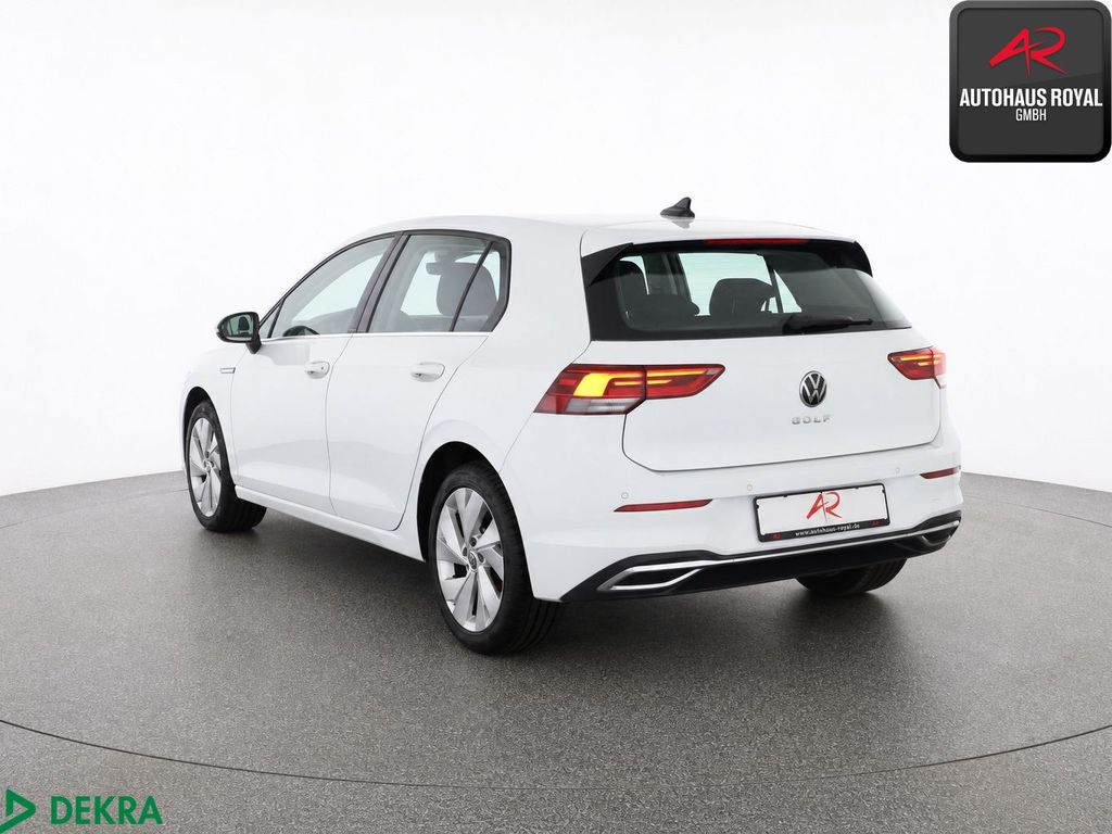 Volkswagen Golf 2024 г. Белый, пробег 28333 км
