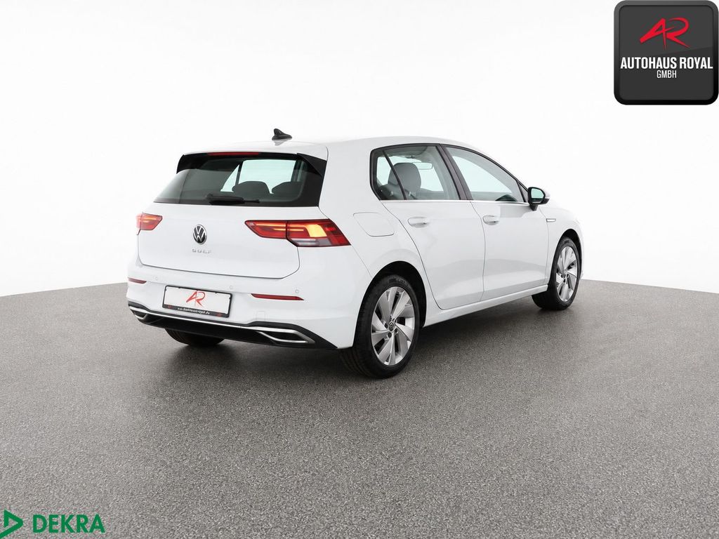 Volkswagen Golf 2024 г. Белый, пробег 28333 км