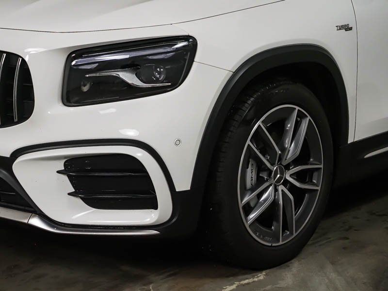Mercedes-Benz GLB 35 AMG 2025 г. Белый, пробег 27116 км