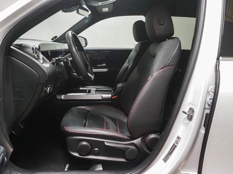 Mercedes-Benz GLB 35 AMG 2025 г. Белый, пробег 27116 км