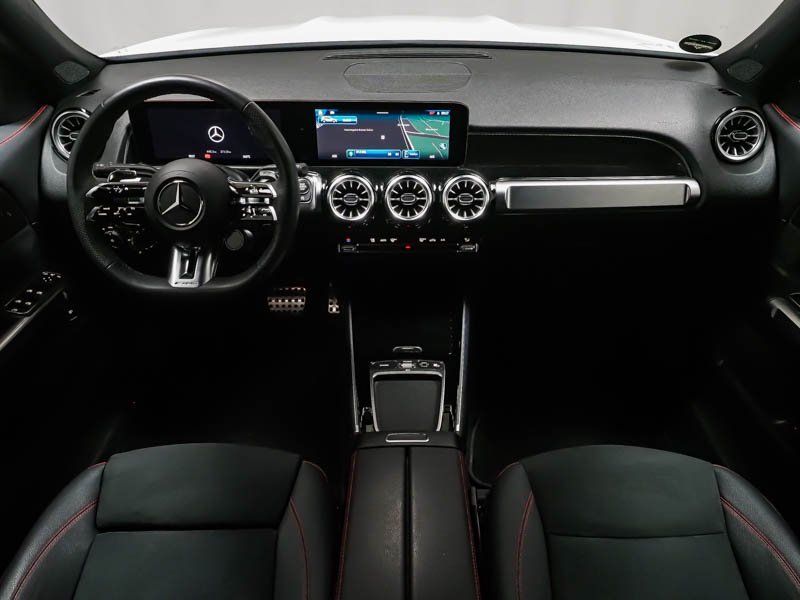 Mercedes-Benz GLB 35 AMG 2025 г. Белый, пробег 27116 км