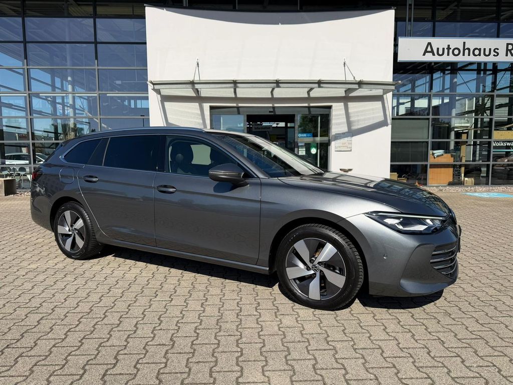 Volkswagen PASSAT VARIANT 2025 г. Серый, пробег 38735 км