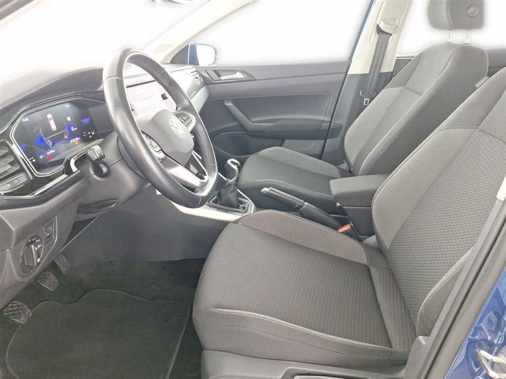 Volkswagen Polo 2024 г. Синий, пробег 42937 км
