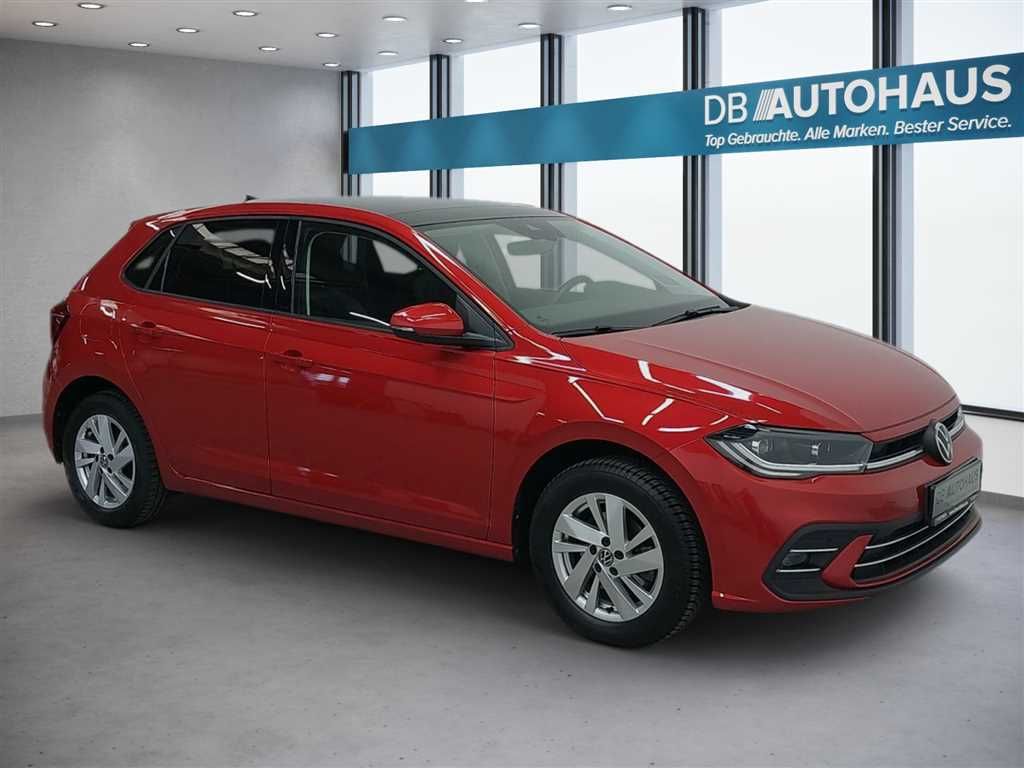 Volkswagen Polo 2024 г. Красный, пробег 46530 км
