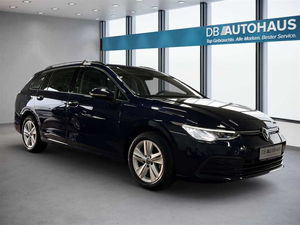 Volkswagen Golf 2023 г. Синий, пробег 42141 км
