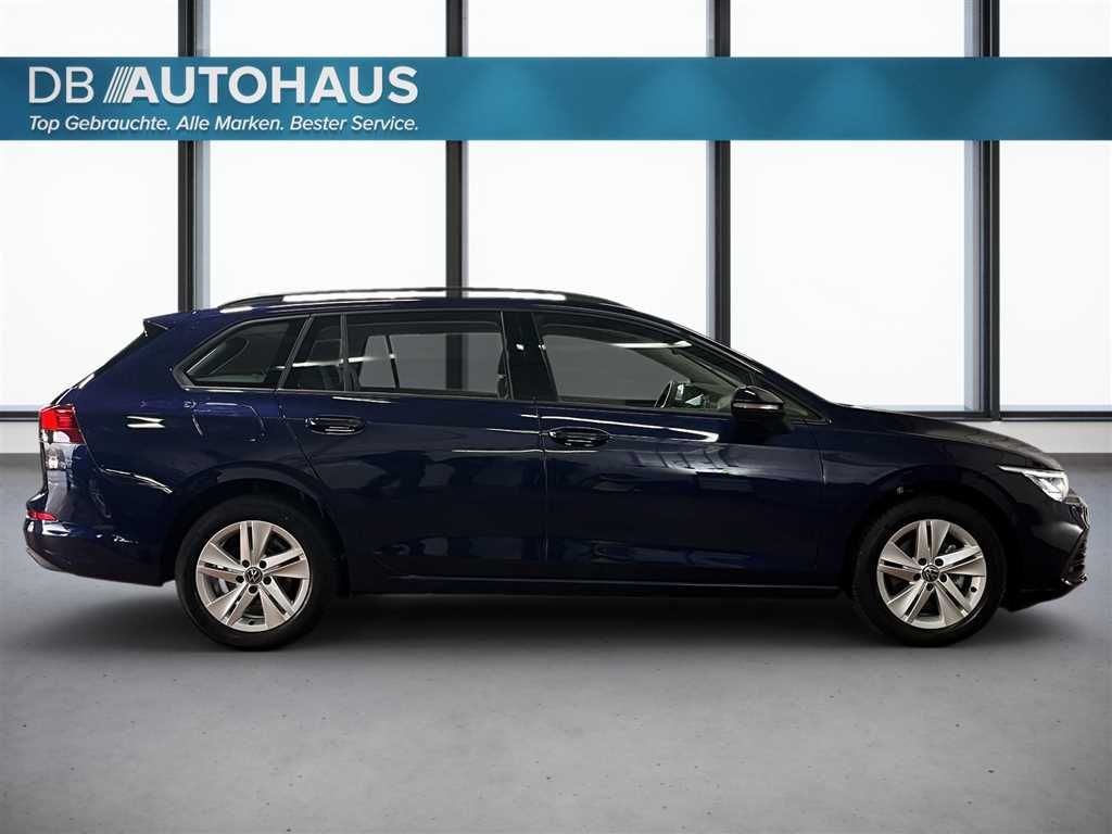 Volkswagen Golf 2023 г. Синий, пробег 42141 км