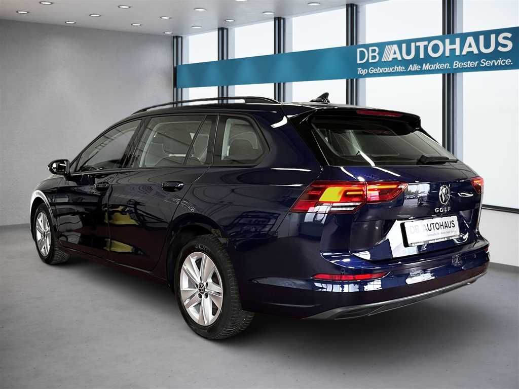 Volkswagen Golf 2023 г. Синий, пробег 42141 км