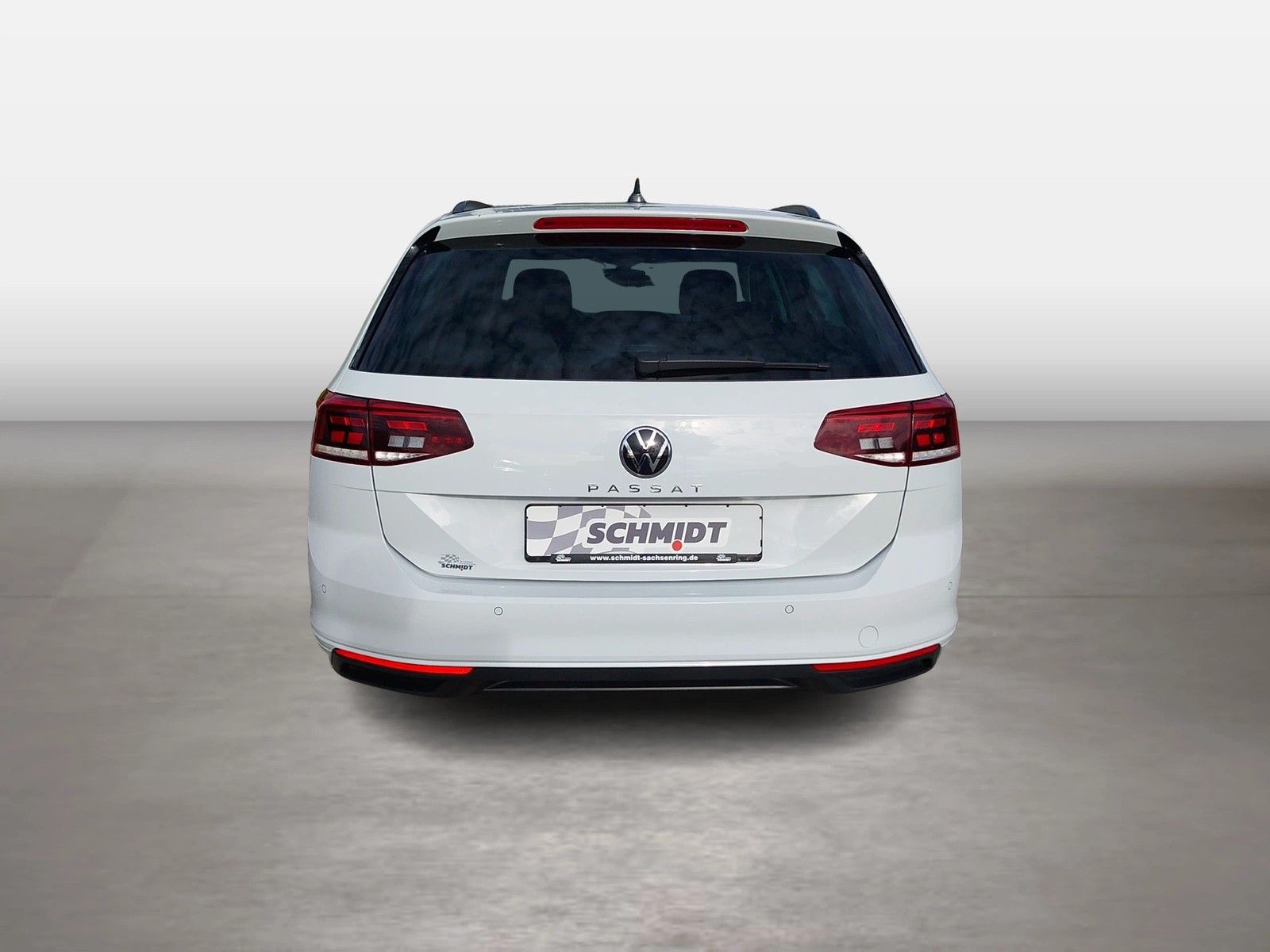 Volkswagen PASSAT VARIANT 2024 г. Белый, пробег 42687 км