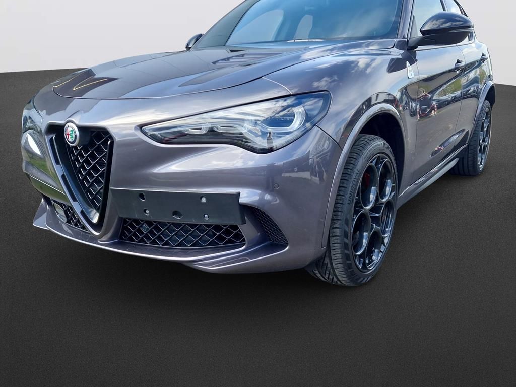 Alfa Romeo Stelvio 2024 г. Серый, пробег 48544 км