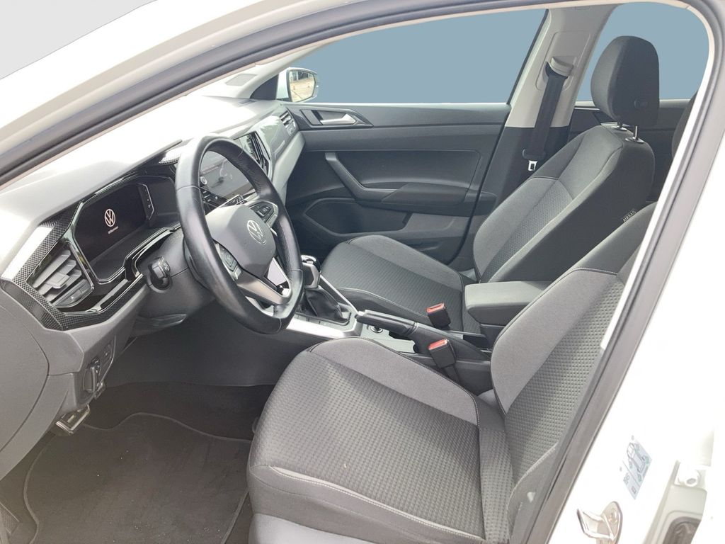 Volkswagen Polo 2023 г. Белый, пробег 37500 км