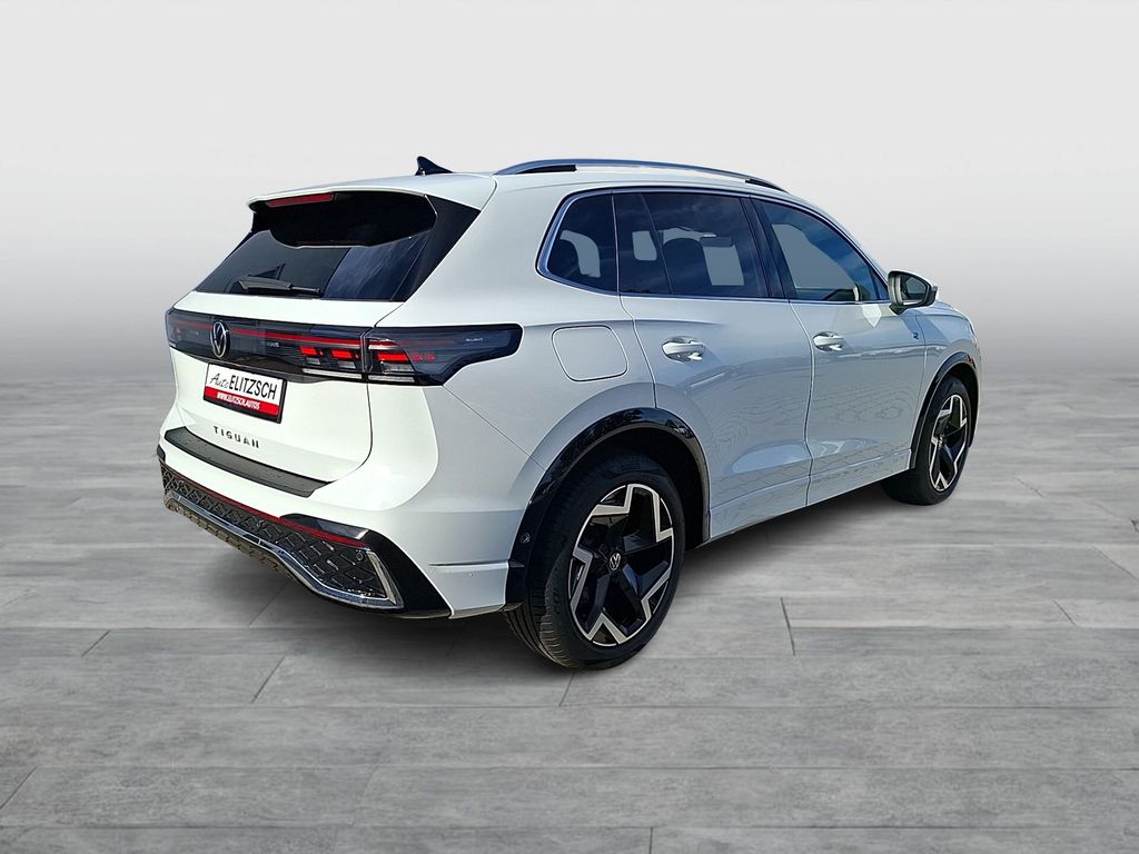 Volkswagen Tiguan 2024 г. Белый, пробег 41500 км