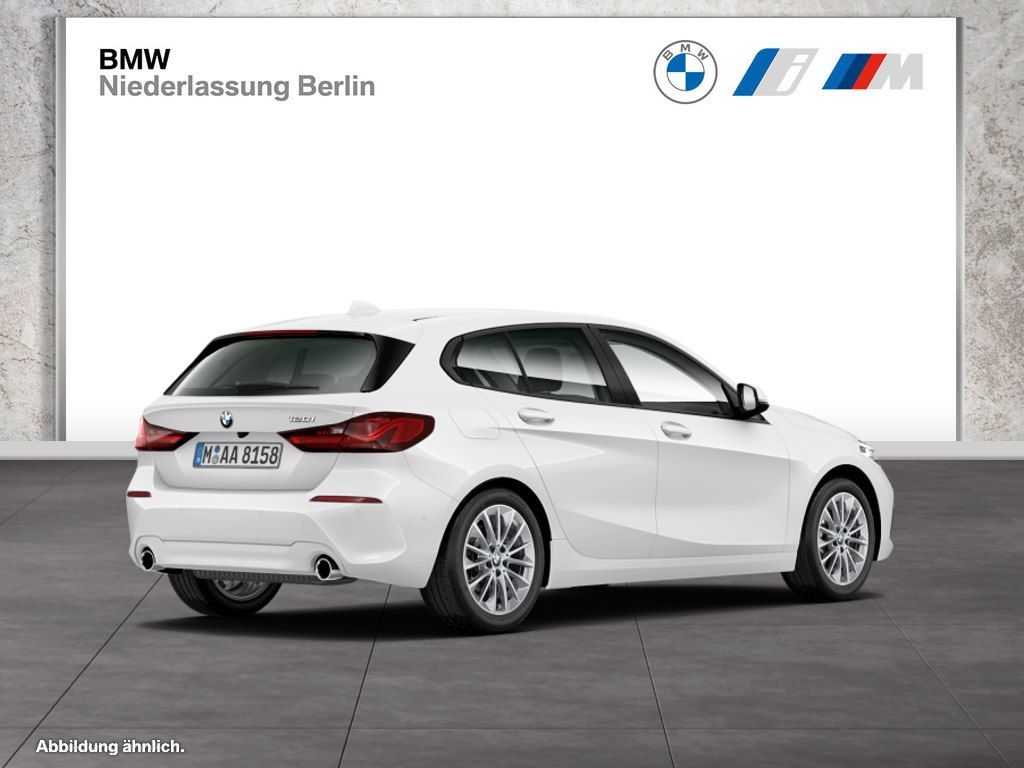 BMW 120 2022 г. Белый, пробег 32494 км