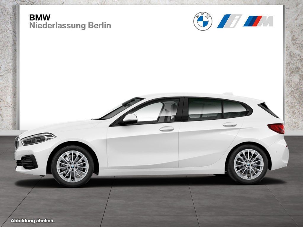 BMW 120 2022 г. Белый, пробег 32494 км