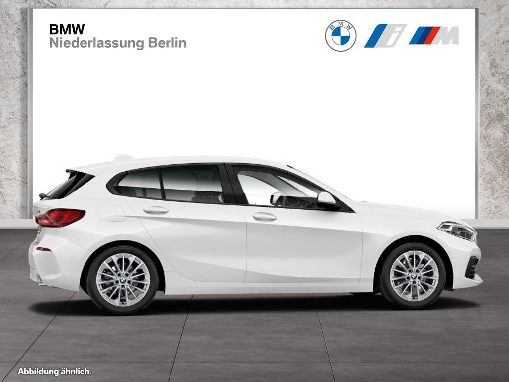 BMW 120 2022 г. Белый, пробег 32494 км