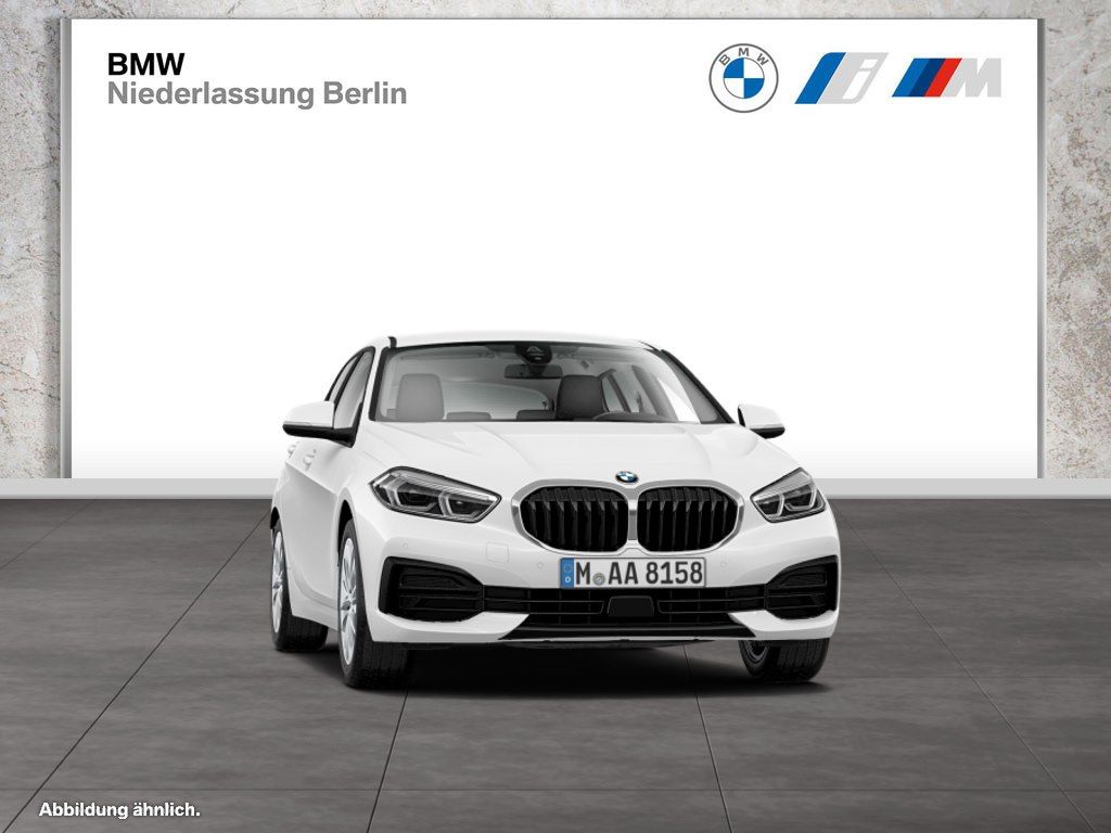 BMW 120 2022 г. Белый, пробег 32494 км