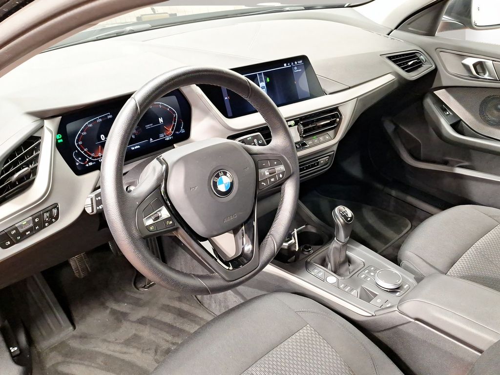 BMW 116 2022 г. Чёрный, пробег 41230 км