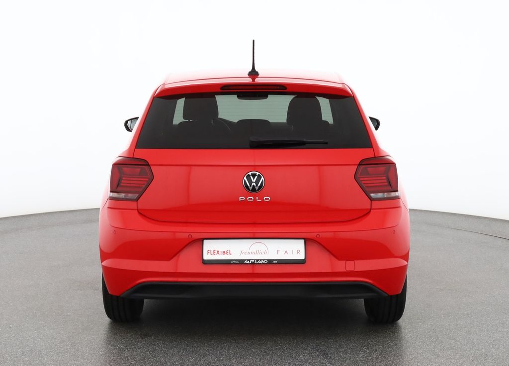 Volkswagen Polo 2022 г. Красный, пробег 43520 км