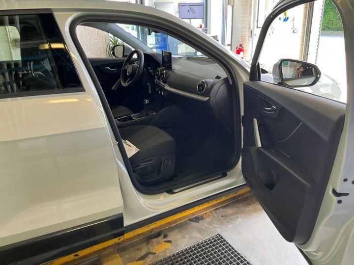 Audi Q2 2024 г. Серебристый, пробег 43973 км