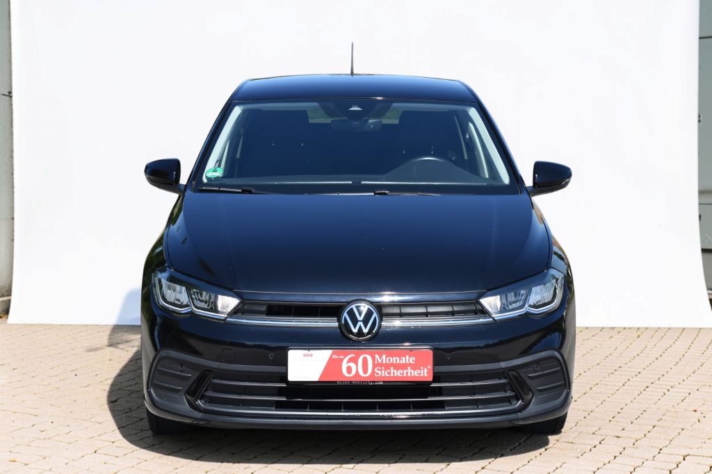 Volkswagen Polo 2023 г. Чёрный, пробег 43000 км