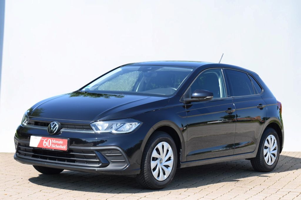 Volkswagen Polo 2023 г. Чёрный, пробег 43000 км