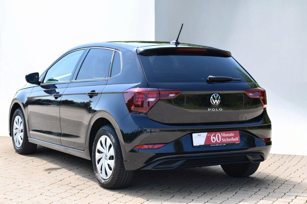 Volkswagen Polo 2023 г. Чёрный, пробег 43000 км