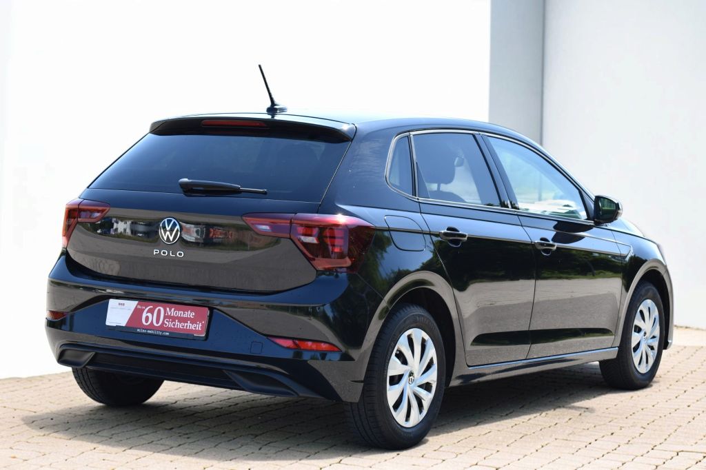 Volkswagen Polo 2023 г. Чёрный, пробег 43000 км