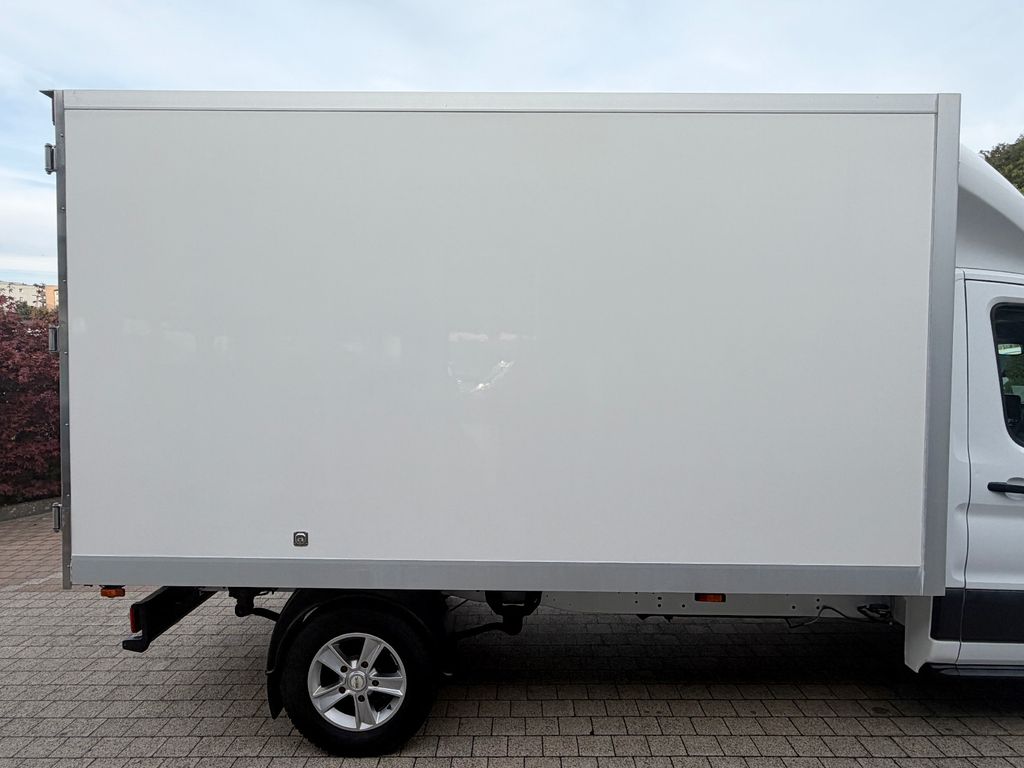 Ford Transit 2021 г. Белый, пробег 48750 км