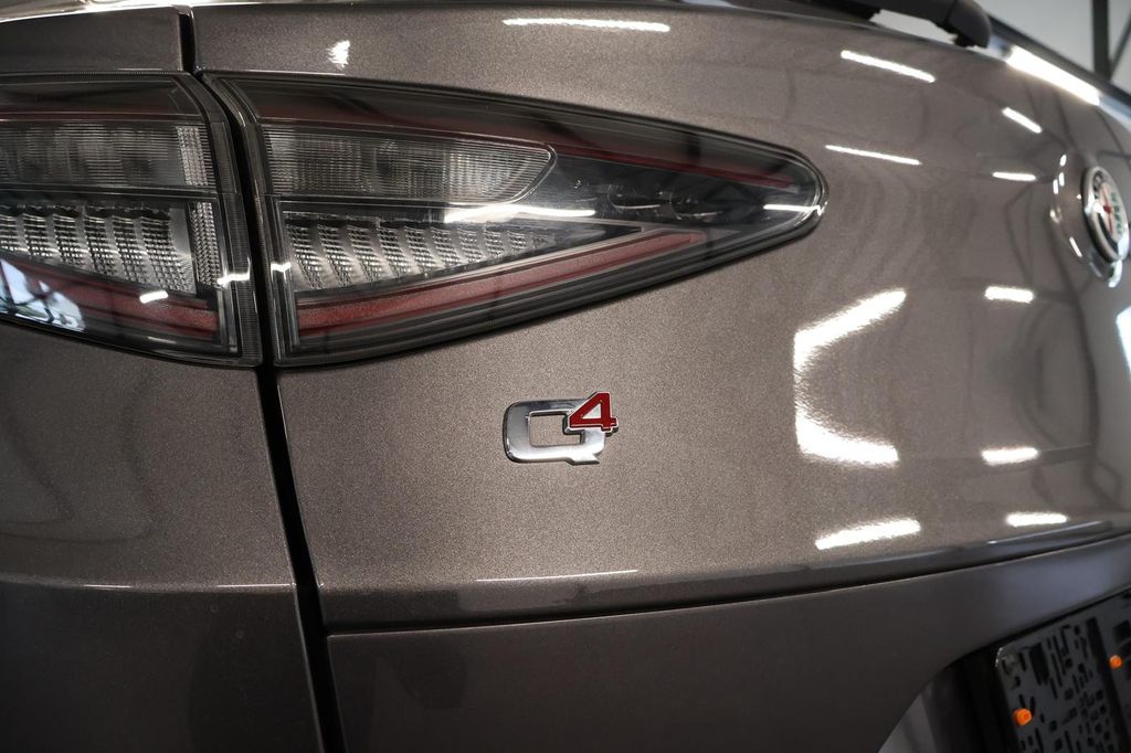 Alfa Romeo Stelvio 2023 г. Серый, пробег 59000 км