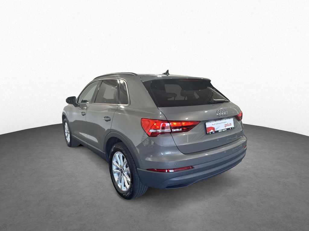 Audi Q3 2023 г. Серый, пробег 41450 км