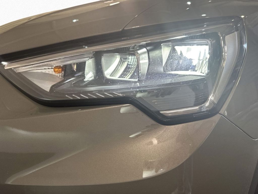 Audi Q3 2023 г. Серый, пробег 41450 км