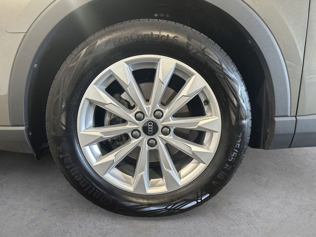 Audi Q3 2023 г. Серый, пробег 41450 км
