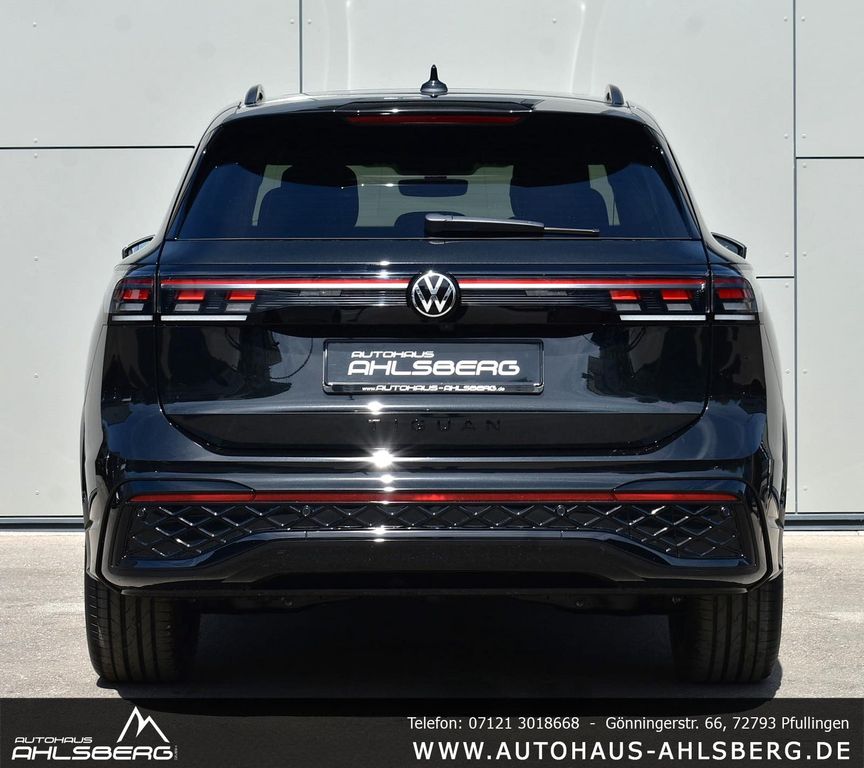 Volkswagen Tiguan 2026 г. Чёрный, пробег 50 км