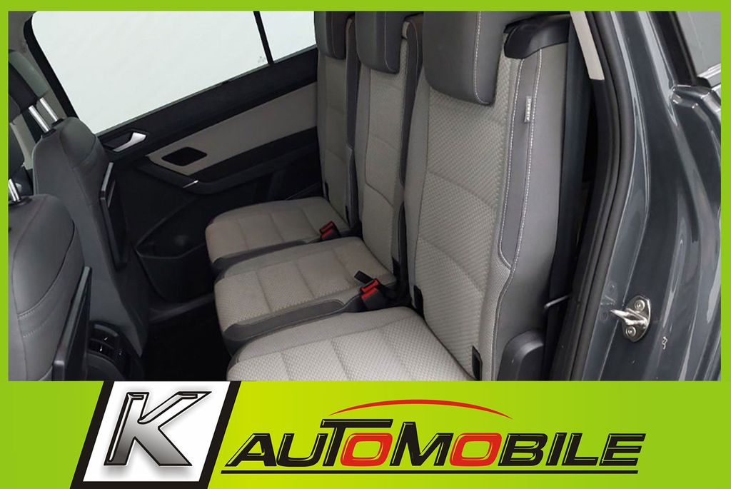 Volkswagen Touran 2024 г. Серый, пробег 31450 км
