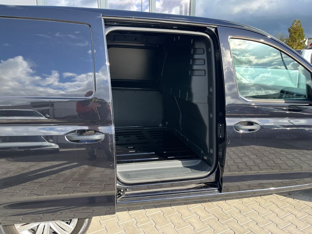 Volkswagen Caddy 2023 г. Чёрный, пробег 55000 км