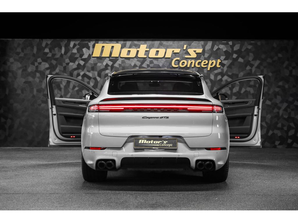 Porsche Cayenne 2025 г. Серый, пробег 45990 км