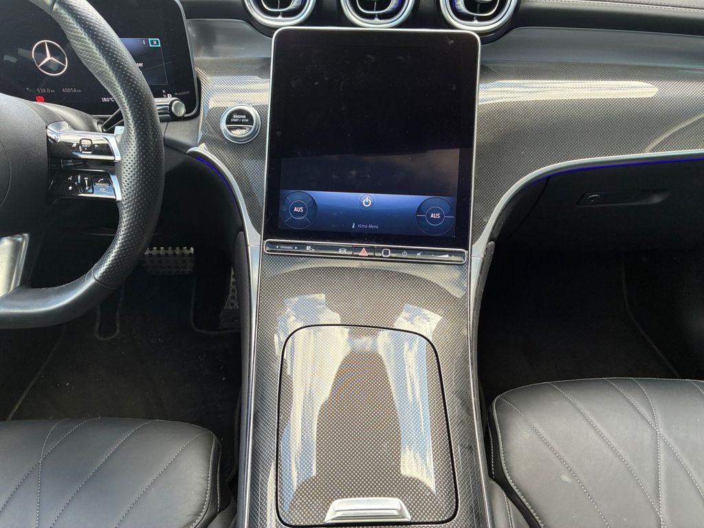Mercedes-Benz GLC 300 2022 г. Чёрный, пробег 40460 км