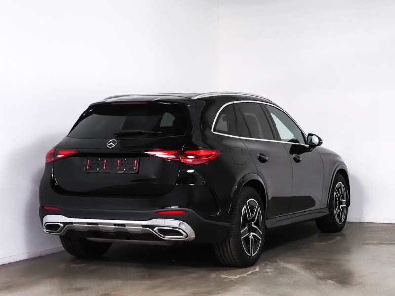 Mercedes-Benz GLC 300 2025 г. Чёрный, пробег 11579 км