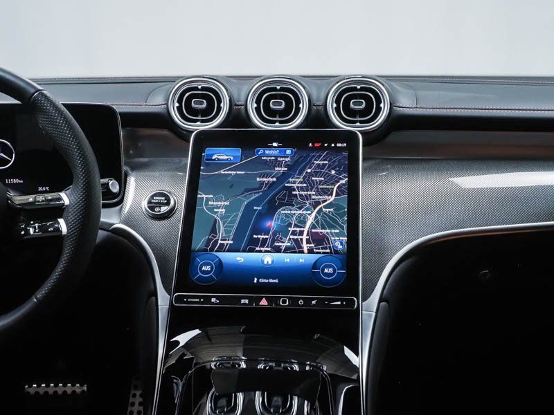 Mercedes-Benz GLC 300 2025 г. Чёрный, пробег 11579 км