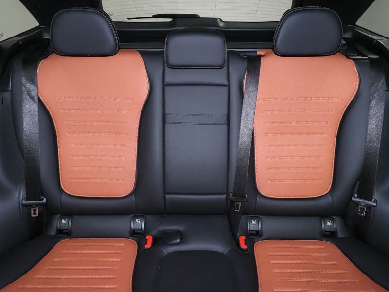 Mercedes-Benz GLC 300 2025 г. Чёрный, пробег 11579 км