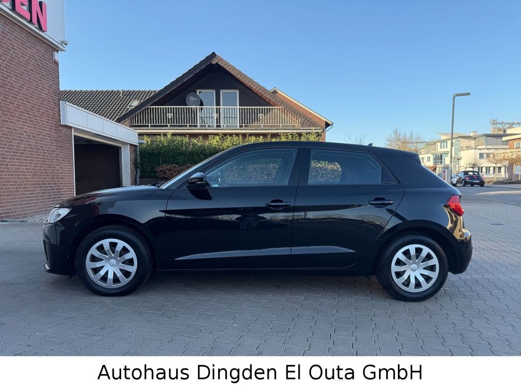 Audi A1 2023 г. Чёрный, пробег 20000 км