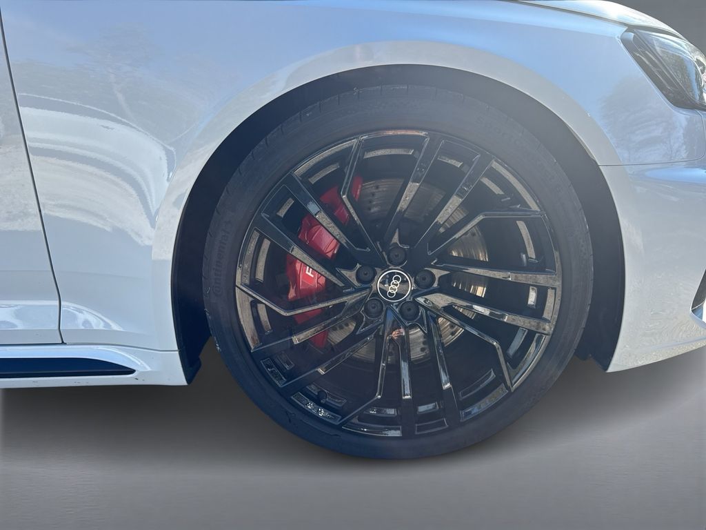 Audi RS4 2023 г. Белый, пробег 30206 км
