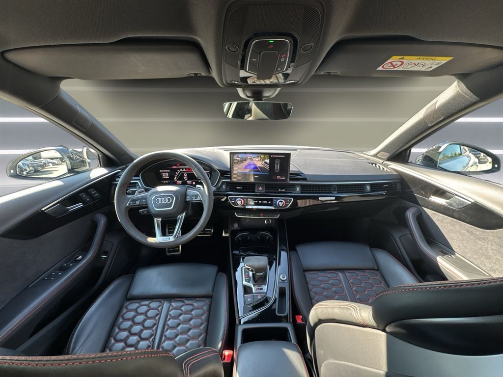 Audi RS4 2023 г. Белый, пробег 30206 км