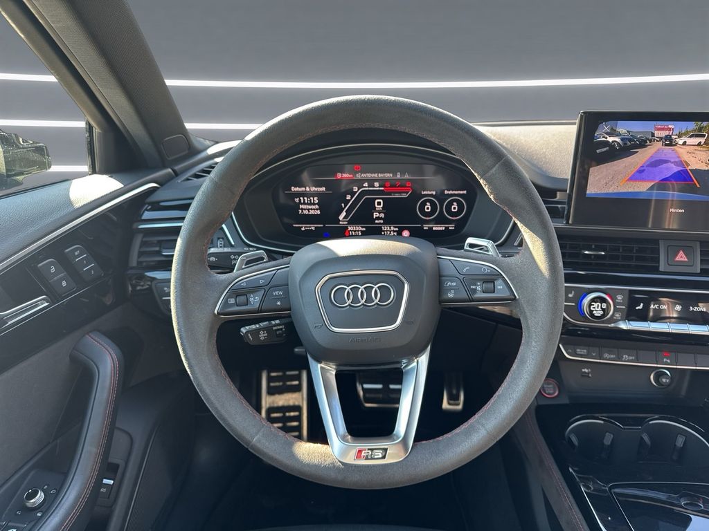 Audi RS4 2023 г. Белый, пробег 30206 км