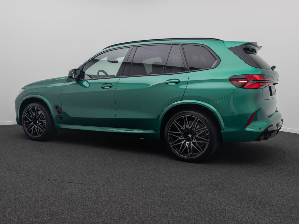 BMW X5 M 2025 г. Зелёный, пробег 10986 км