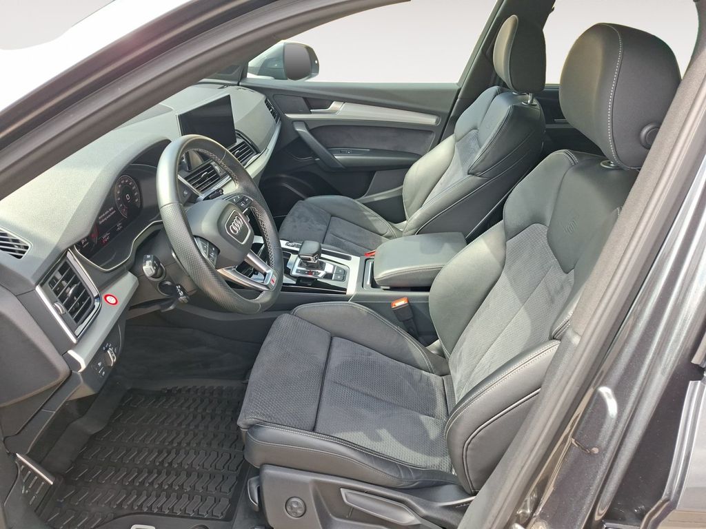 Audi Q5 2022 г. Серый, пробег 53371 км