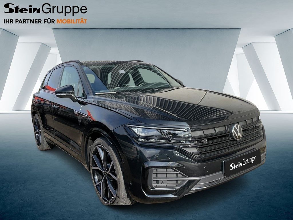 Volkswagen Touareg 2023 г. Чёрный, пробег 31150 км