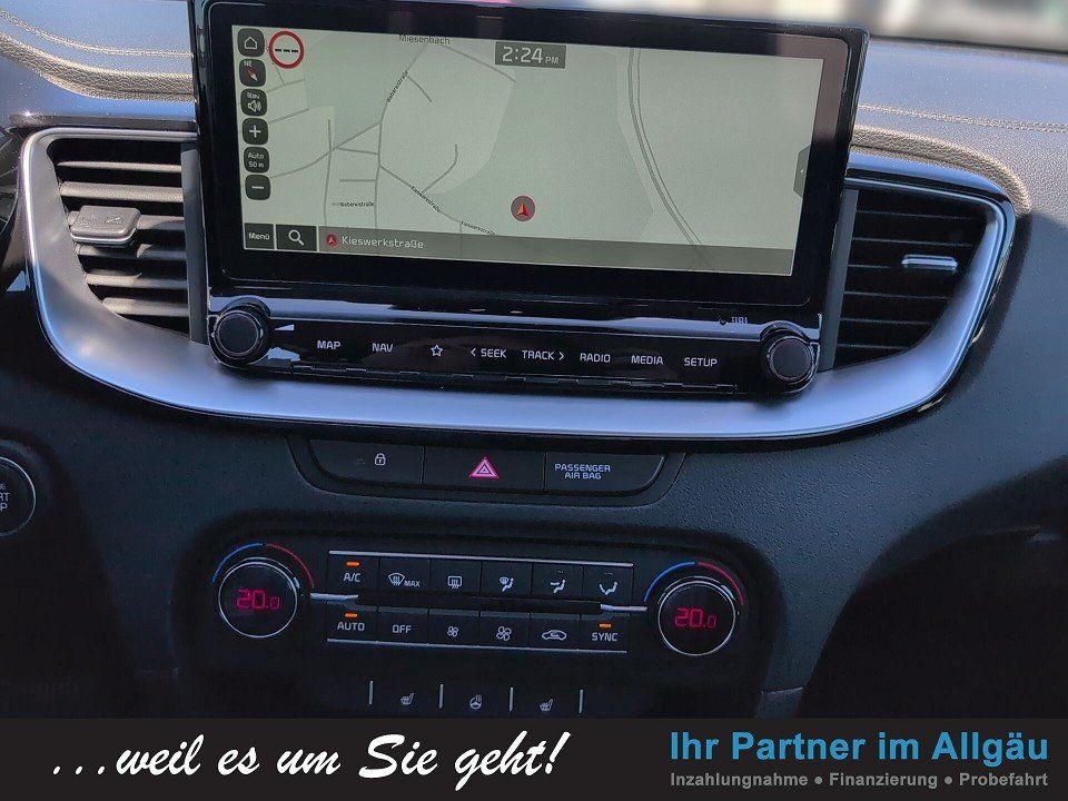 Kia CEE'D / CEED 2021 г. Белый, пробег 53000 км