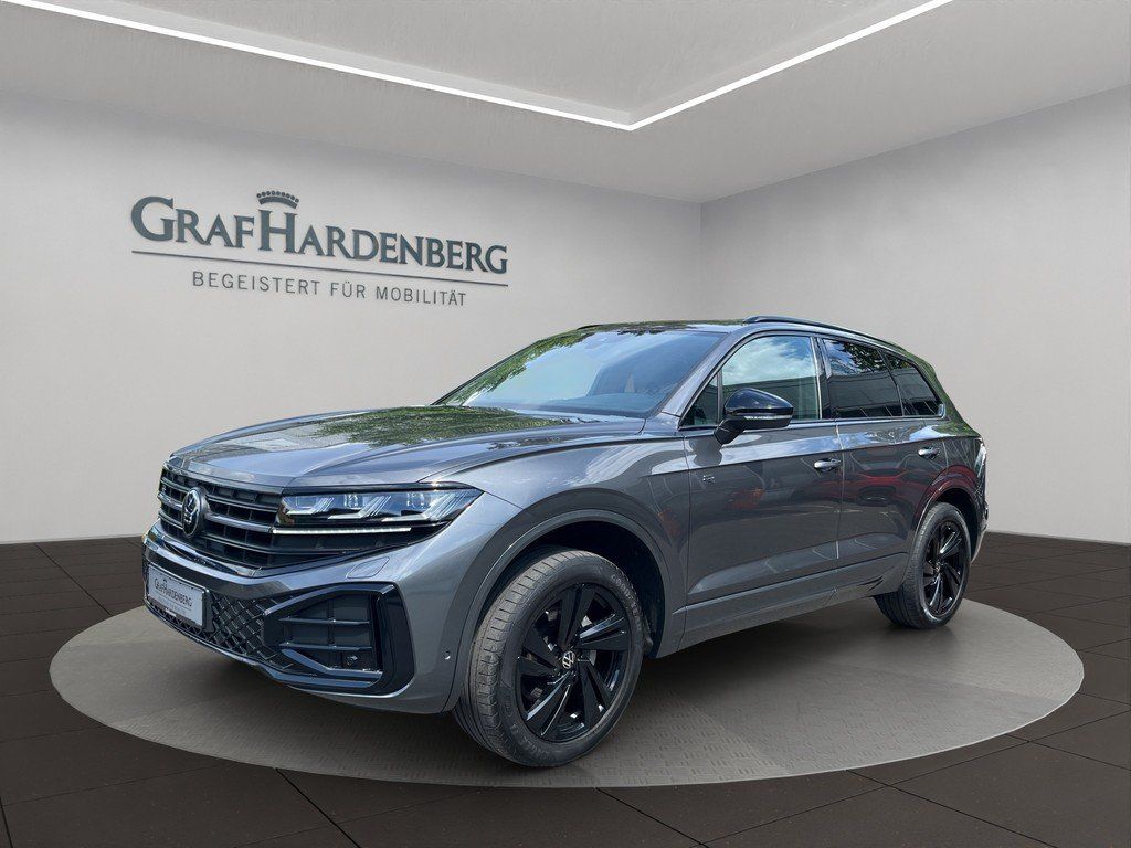 Volkswagen Touareg 2024 г. Серый, пробег 52800 км