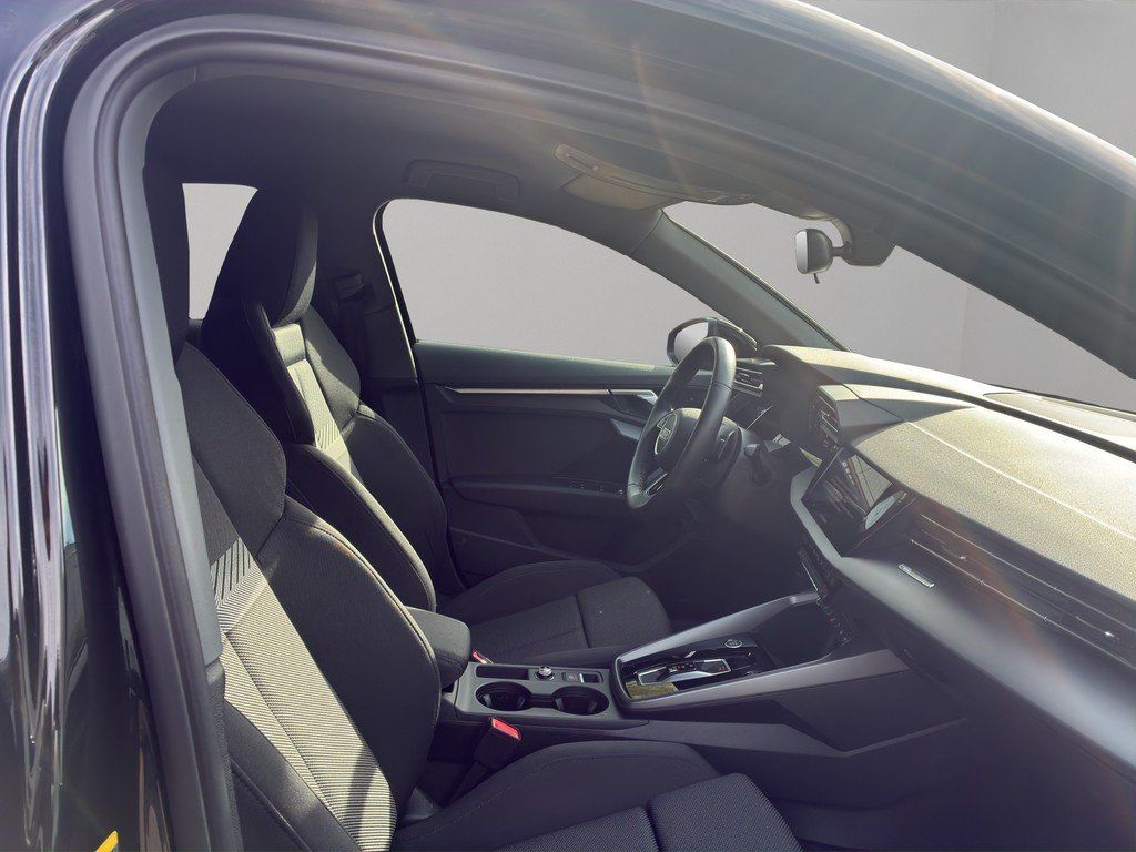 Audi A3 2024 г. Чёрный, пробег 45200 км