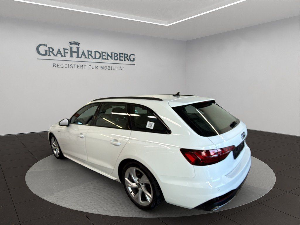 Audi A4 2023 г. Белый, пробег 58700 км